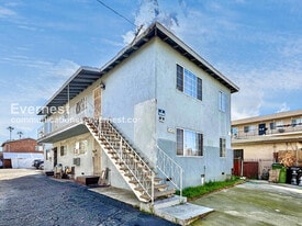 1434 Plaza del Amo in Torrance, CA - Building Photo