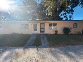 15696 Bolesta Rd in Clearwater, FL - Building Photo