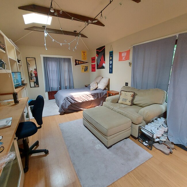 134 S 12th St, Unit Garden Cottage Furnished in San Jose, CA - Foto de edificio - Building Photo