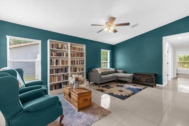 339 Chinaberry Ave in Oviedo, FL - Building Photo - Building Photo