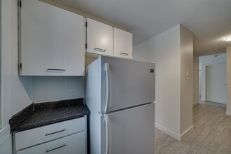 Stonebridge Townhomes II in Saskatoon, SK - Building Photo - Building Photo