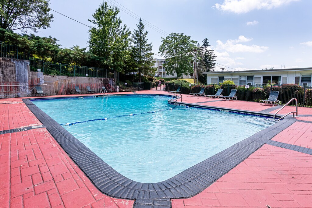 Thamesview Apartments in Norwich, CT