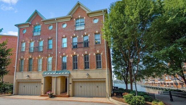 2333 Boston St in Baltimore, MD - Building Photo - Building Photo