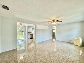 10932 104th Ave in Largo, FL - Building Photo - Building Photo