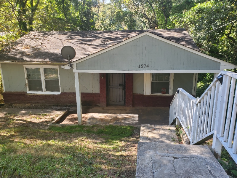 1574 Ezra Church Dr NW in Atlanta, GA - Building Photo