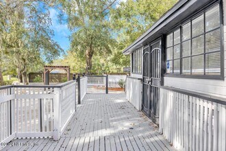 5905 Diamond St in Jacksonville, FL - Building Photo - Building Photo