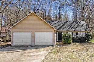 75 Pooles Bend Ct in Hiram, GA - Building Photo