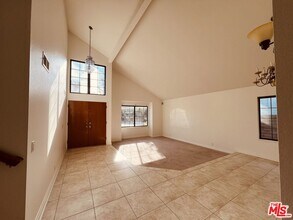 5241 W Goldenwood Dr in Inglewood, CA - Building Photo - Building Photo