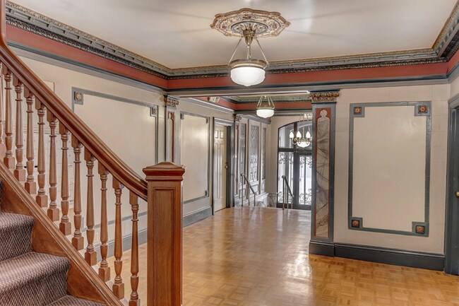 845 Pine in San Francisco, CA - Building Photo - Building Photo