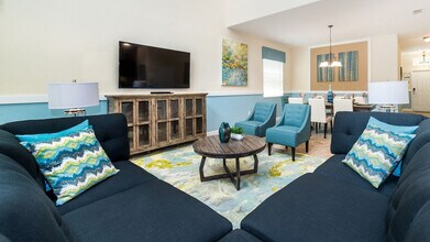 2979 Buccaneer Palm Rd in Kissimmee, FL - Building Photo - Building Photo