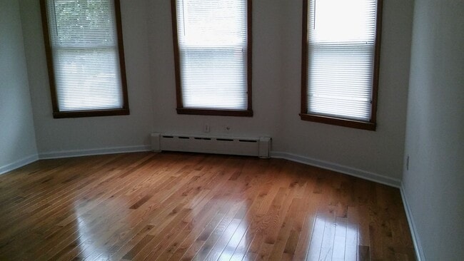 138 Marsellus Pl in Garfield, NJ - Building Photo - Building Photo