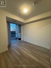 5858 Yonge St in Toronto, ON - Building Photo - Building Photo