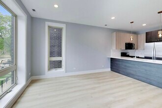 6548 S Maryland Ave in Chicago, IL - Building Photo - Building Photo