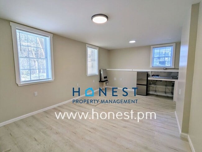 23 Church St in Oakland, ME - Building Photo - Building Photo