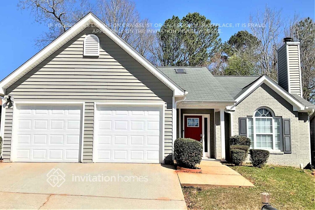 3823 Landgraf Cove in Decatur, GA - Building Photo