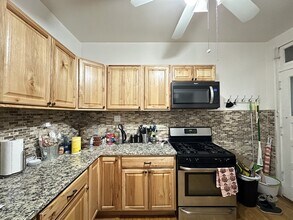 6302 N Glenwood Ave in Chicago, IL - Building Photo - Building Photo