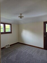 3122 N 49th St, Unit 49th St Upper in Milwaukee, WI - Building Photo - Building Photo