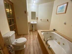 1206 Supi Ln in Topanga, CA - Building Photo - Building Photo