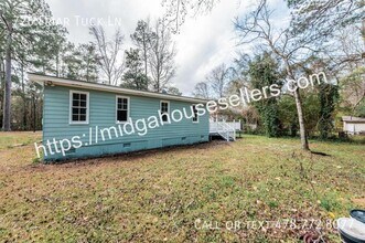 726 Friar Tuck Ln in Macon, GA - Building Photo - Building Photo