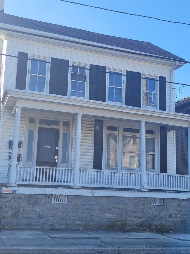 55 N Church St in Ephrata, PA - Building Photo - Building Photo