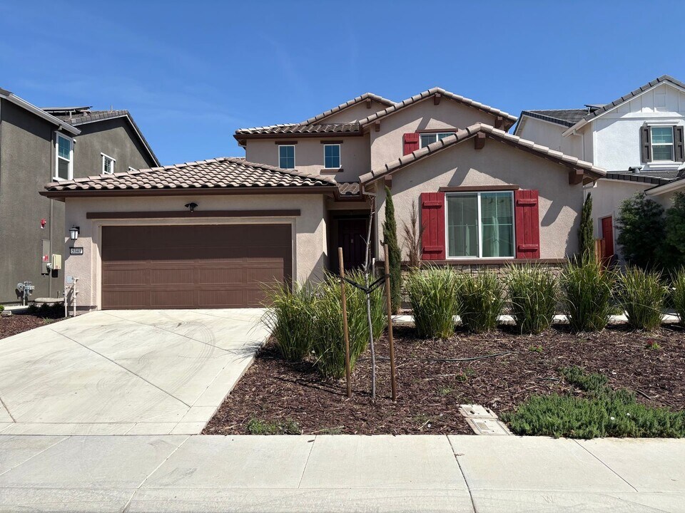 5341 Frisanco Wy in Antioch, CA - Building Photo