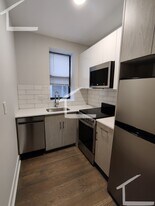 19 Peterborough St in Boston, MA - Building Photo