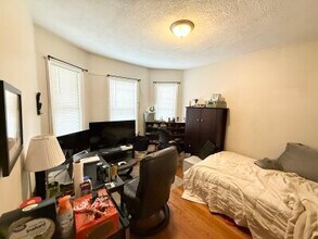 17 Cawfield St, Unit 1 in Boston, MA - Building Photo - Building Photo