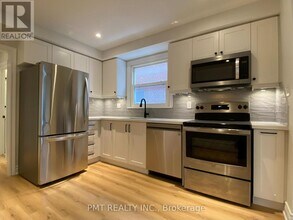 598-598 Lauder Ave in Toronto, ON - Building Photo - Building Photo