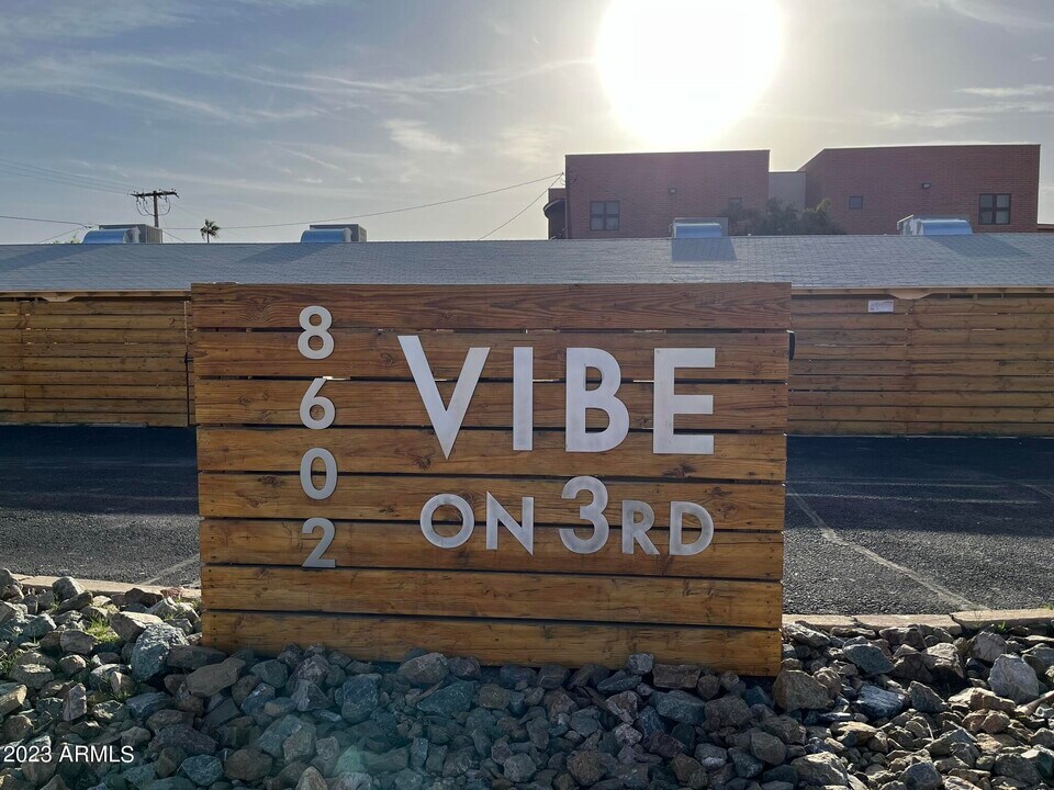 8602 N 3rd St in Phoenix, AZ - Foto de edificio
