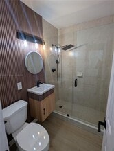 14321 Boggs Dr in Miami, FL - Building Photo - Building Photo