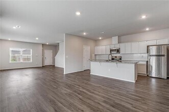 923 S Nighthawk Ln in Fayetteville, AR - Building Photo - Building Photo