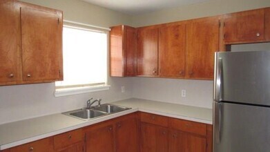 318 Easy St in Corpus Christi, TX - Building Photo - Building Photo