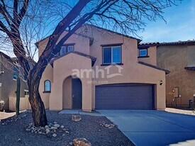 207 W Calle Matraca in Sahuarita, AZ - Building Photo