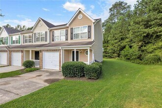 6300 Hickory Ln Cir in Union City, GA - Building Photo - Building Photo