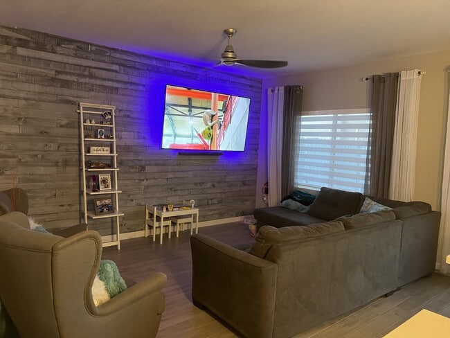 property at 1763 SE 8th Pl