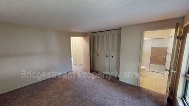 2421 Bentree Ct in Miamisburg, OH - Building Photo - Building Photo