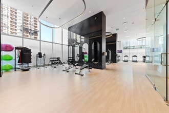 Alexander Appartements in Montréal, QC - Foto de edificio - Building Photo