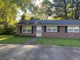 116 Willow Ln in Martin, TN - Building Photo