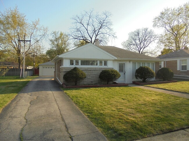 property at 2045 Magnolia Rd