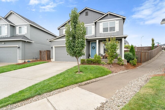 11822 SE Horse Tail Fls Wy in Happy Valley, OR - Building Photo - Building Photo