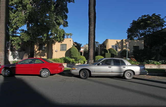 4603-4611 Ambrose Ave in Los Angeles, CA - Building Photo - Building Photo