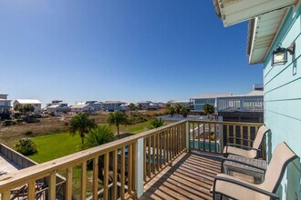 1265 W Lagoon Ave in Gulf Shores, AL - Building Photo - Building Photo