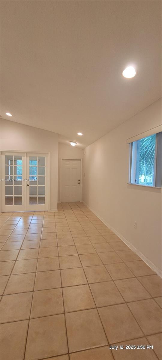 2125 NW 77th Way in Pembroke Pines, FL - Building Photo - Building Photo