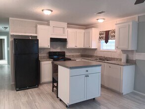 548 Woodpecker Pike in Winter Haven, FL - Building Photo - Building Photo