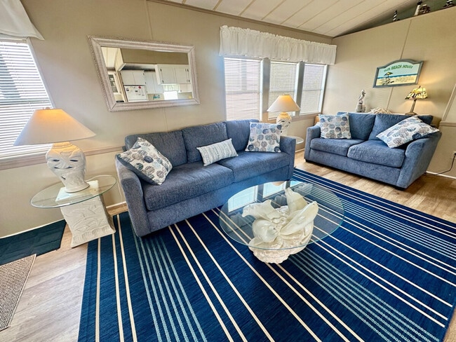 property at 276 Nettles Blvd