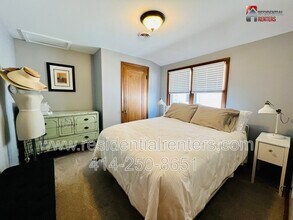 2374 N 61st St in Wauwatosa, WI - Building Photo - Building Photo