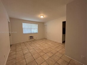 2303 Adams St in Hollywood, FL - Building Photo - Building Photo