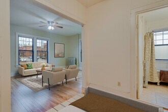 Monadnock Apartments in Minneapolis, MN - Foto de edificio - Building Photo
