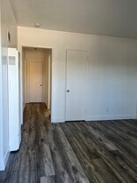 429 W Ramona Dr, Unit 429 W Ramona Dr Rialto in Rialto, CA - Building Photo
