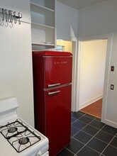 135 E Ave 42, Unit 135 in Los Angeles, CA - Building Photo - Building Photo